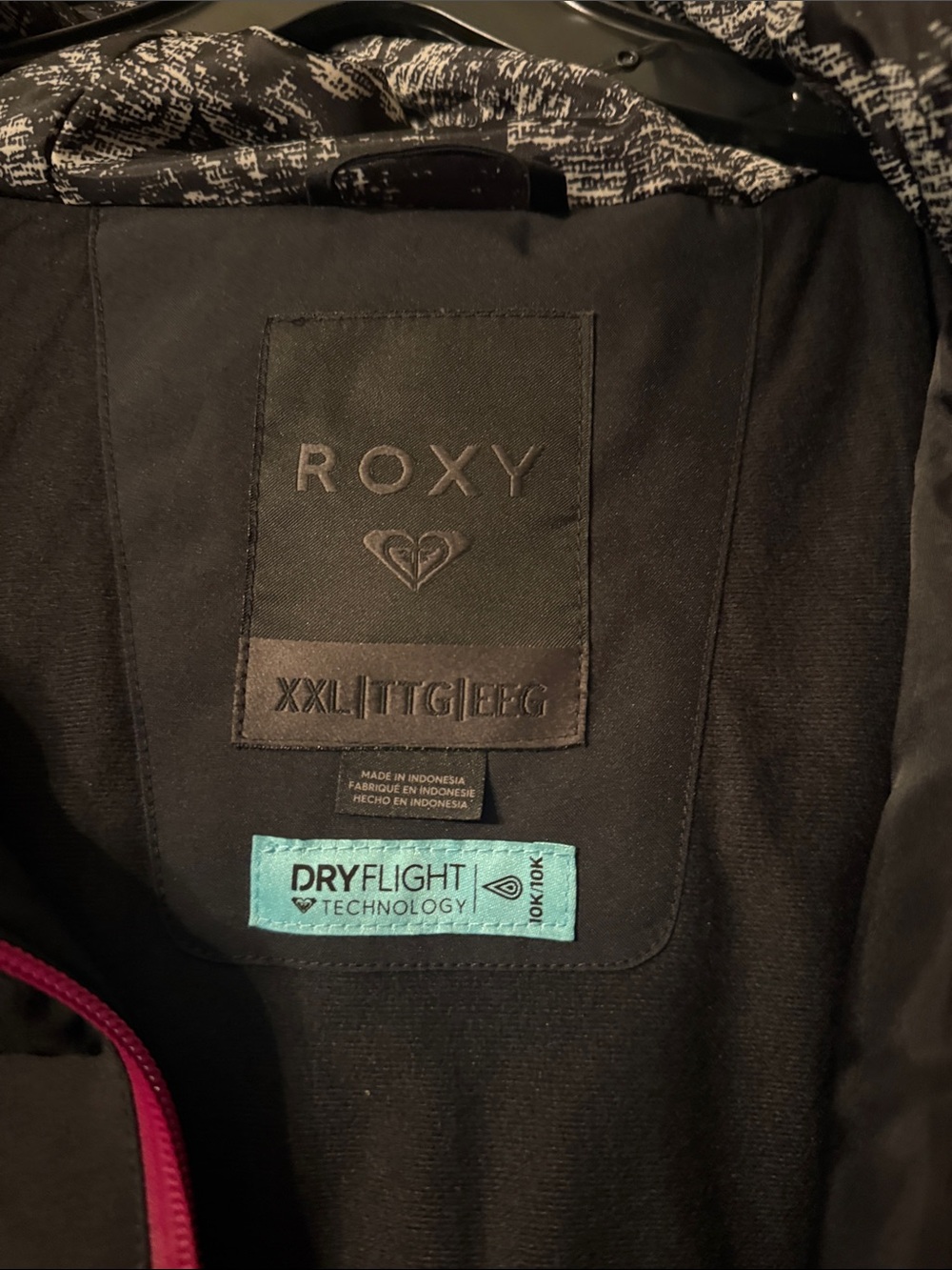 Women’s Roxy Ski Jacket - Picture 11 of 11